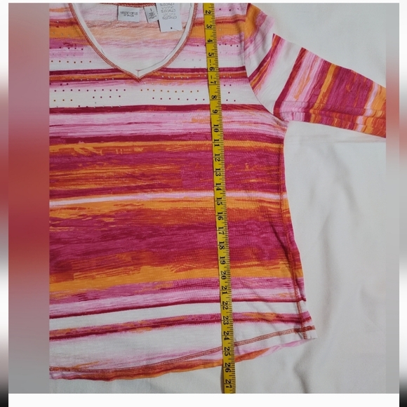 CHICO'S Weekends Top - Picture 9 of 10